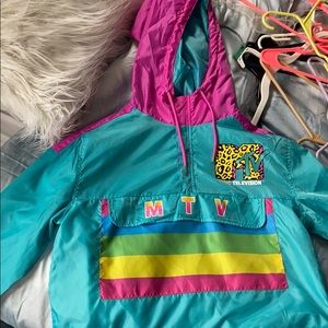MTV hooded windbreaker (M)